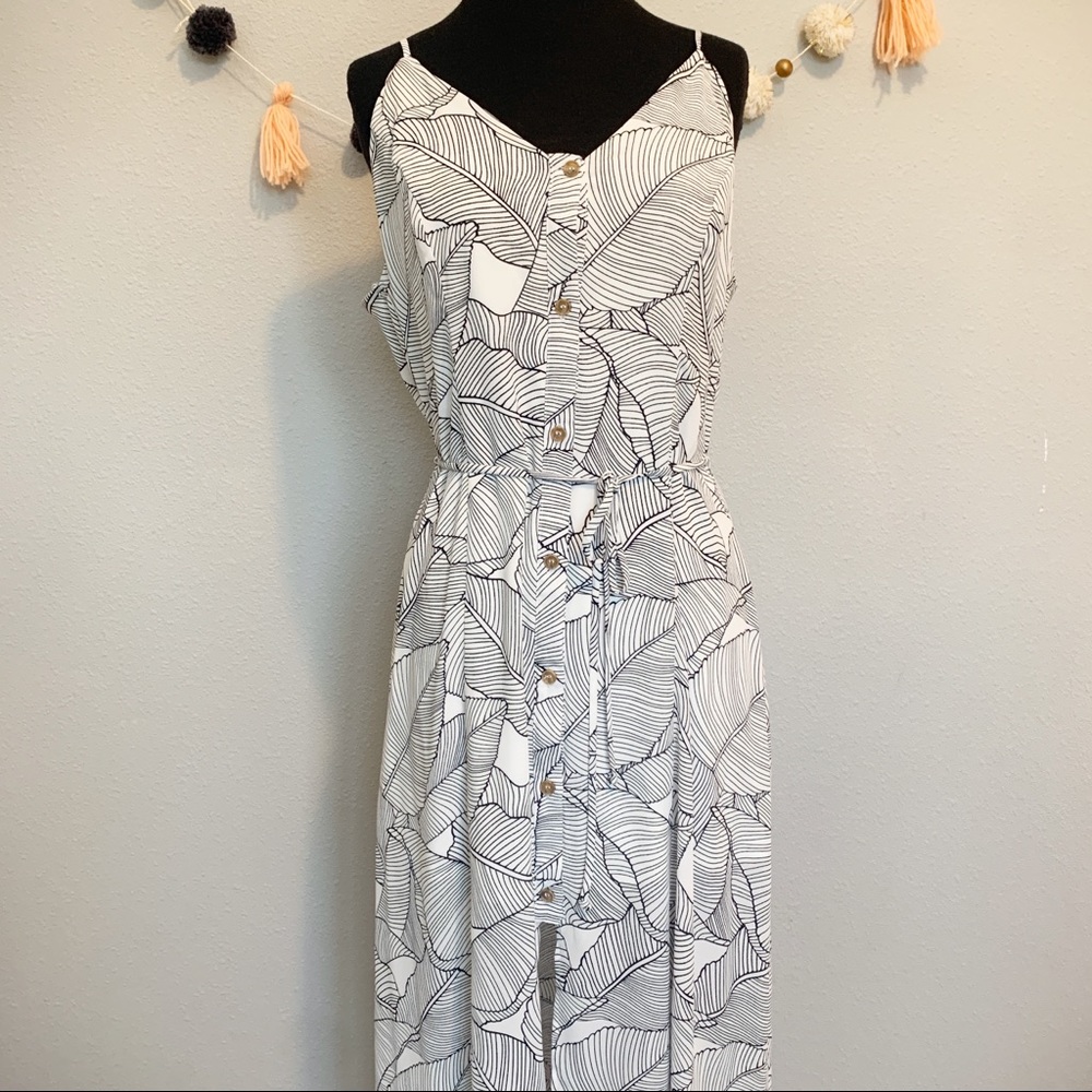 Sienna Sky Palm Leaf Black and White Dress